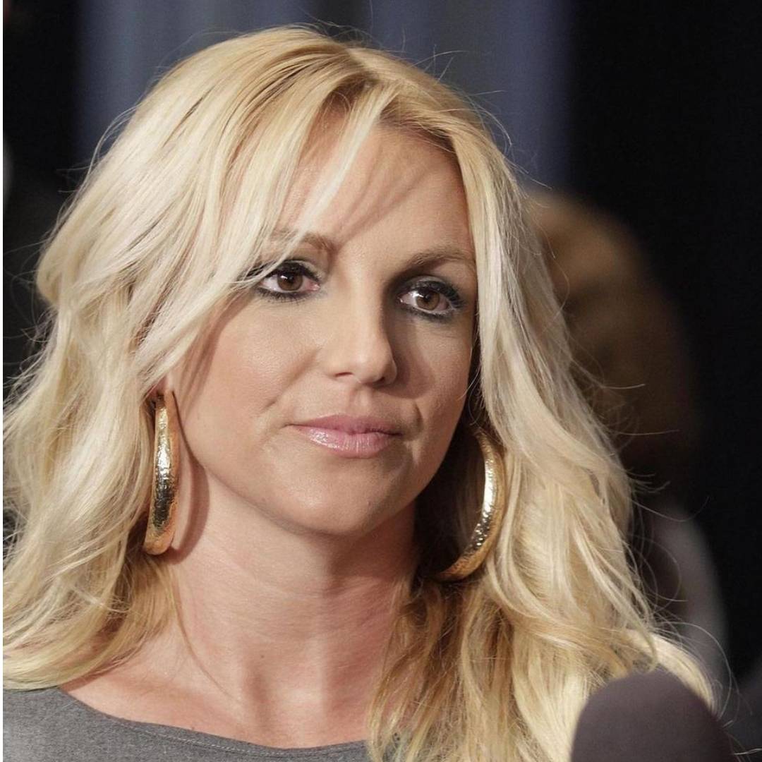 Britney Spears Slapped in the Face and Knocked to the Ground by a ...