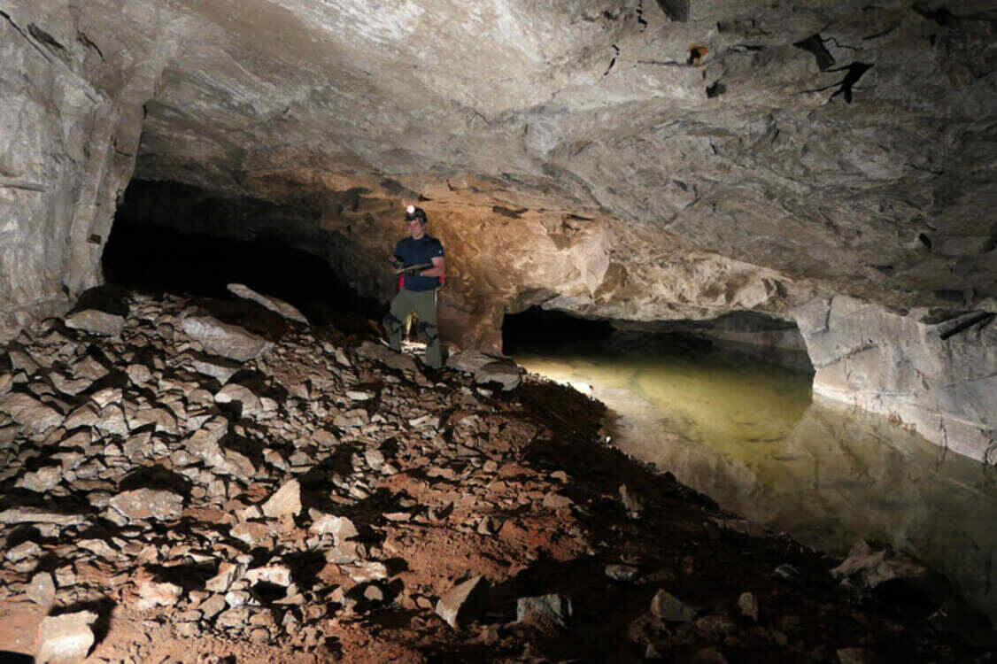 After A Mysterious Sinkhole Opens Up Under A Driveway, Cavers Drop In ...