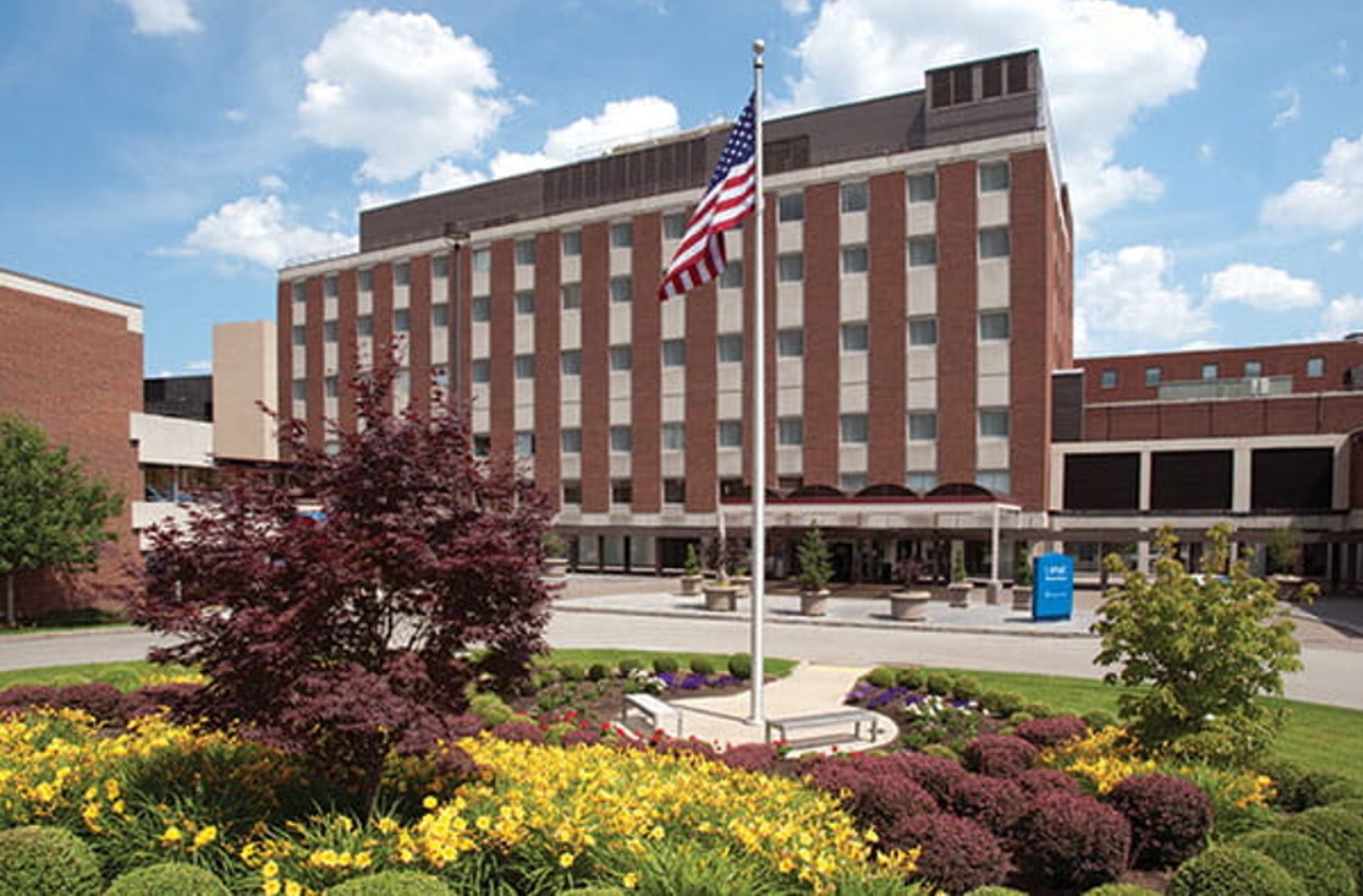 Photo of the UPMC Montefiore Inpatient Rehabilitation Facility building